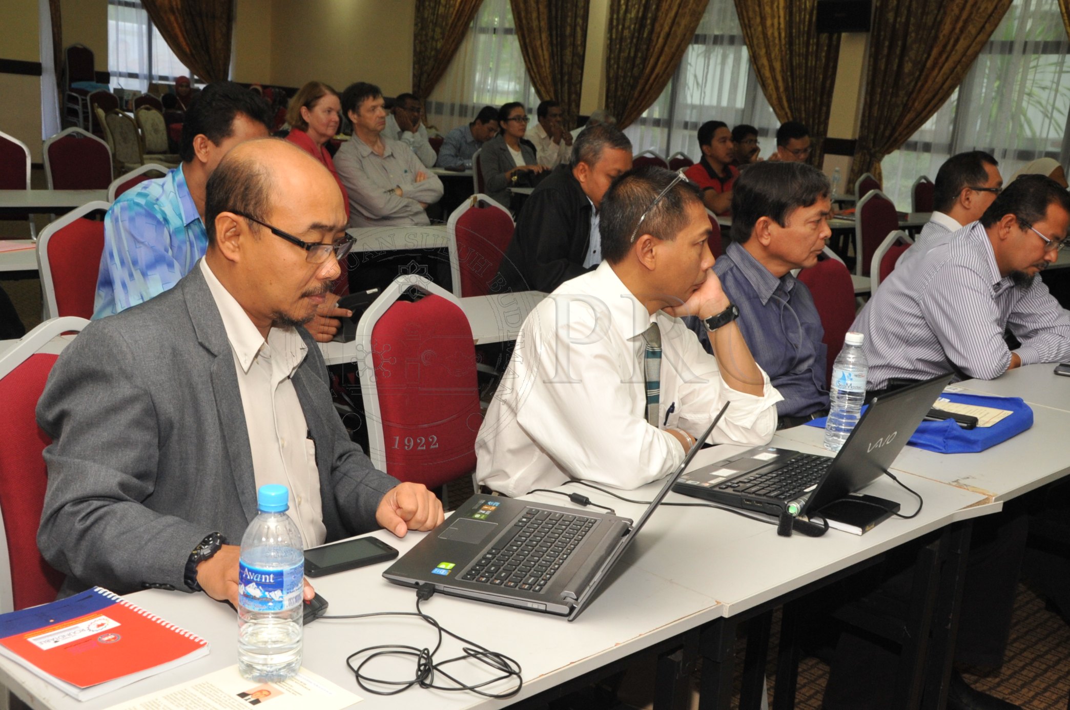 PRO 14 32 EXPERT PRO 7409